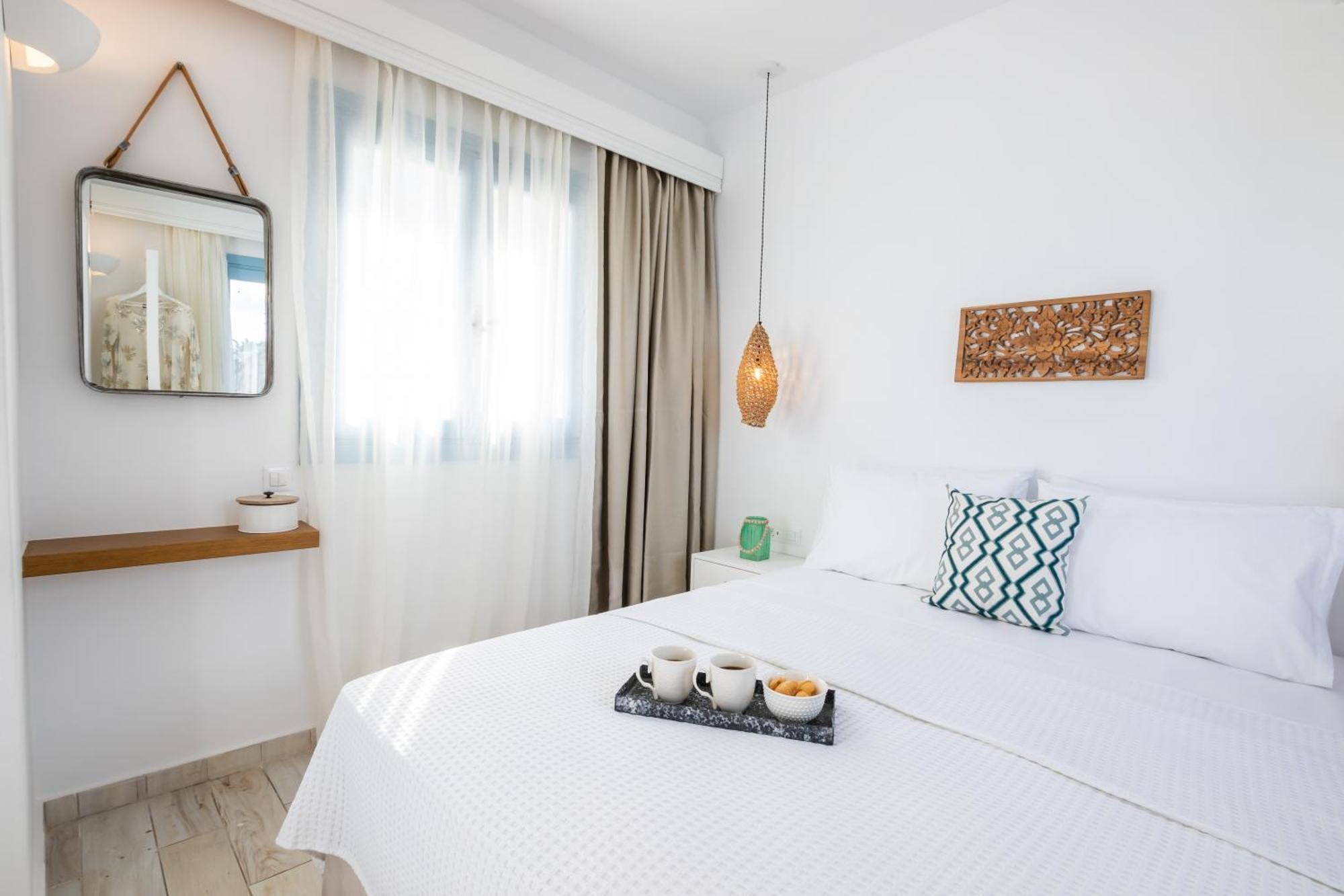 Yploui Suites Kárpatos Exterior foto